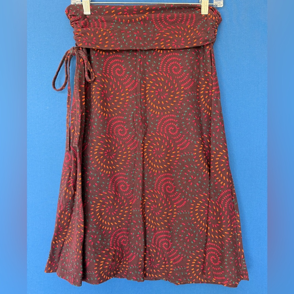 Patagonia Kamala Convertible A-Line Skirt Maroon with Spiral Print
